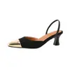 Sapatos femininos bicolores de bico fino, fechados na frente, abertos atrás, sandálias de salto médio, disponíveis em vários tamanhos, comércio exterior 034-12