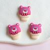 Nuevos y populares accesorios de resina con forma de oso de fresa, fundas para teléfono móvil, accesorios para el cabello, zapatos, crema adhesiva, material para manualidades pj678