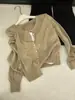 Blusa de Tricô Patchwork de Renda Cáqui Falsa Duas Peças Manga Longa Outono Única Bonita Suave Versátil Camada Base