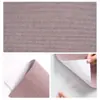 Alfombrillas Adhesivas Cortables sin Pegamento para Escaleras, Alfombrillas Antideslizantes y Resistentes al Desgaste para Peldaños de Escalera, Alfombrillas de Moqueta Absorbentes de Impactos y Aislantes de Sonido, Inodoras