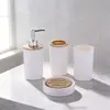 Juego de Baño Juego de Baño de 4 Piezas Juego de Baño con Tapa de Bambú Juego de Piezas de Bambú para Baño Botella de Jabón Portacepillos de Dientes Baño