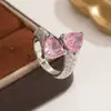 Estilo Lujo Ligero Europeo y Americano Transfronterizo, Exquisito Anillo de Diamante Triangular, Anillo Abierto de Gama Alta, Anillo Elegante Vintage
