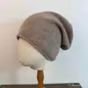 Gorro de Lã Folgado Outono Inverno Chapéu Pulôver Versátil Proteção de Orelha Chapéu Quente para Frio Gorro de Cor Sólida para Homens e Mulheres