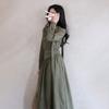 Vestido Coreano de Otoño Verde Elegante de Manga Larga con Cuello Drapeado y Estilo Moderno para Mujeres Menudas, Adecuado para Ir al Trabajo, Vestido Largo de Corte A
