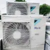 Boutique de Usados Daikin 2 CV 3p5p Máquina Comercial Tiange Resfriamento e Aquecimento Conversão de Frequência Ar Condicionado Central Máquina de Teto Embutida