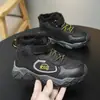 Zapatos de Algodón para Niños 2026 Invierno Nuevos Zapatos de Algodón Funcionales para Exteriores Con Felpa Engrosada Cálidos de Invierno Zapatos de Moda para Niños