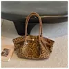 Bolso de mano grande con estampado de leopardo retro transfronterizo, diseño nuevo, elegante y sofisticado, adecuado para ir al trabajo, se puede llevar bajo el brazo o como bolso de hombro