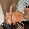 Bolsas de Alta Gama para Mujer 2026 Nueva Moda Bolso de Mano Cuadrado Pequeño Bolso de Hombro Cruzado Bolso Cruzado Pequeño Elegante Versátil