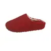 Meia pantufa grossa, simples, peluda e forrada com fleece para mulheres, adequada para uso externo no outono e inverno de 2026, com design de bico fechado, quente e com palmilha interna que aumenta a altura, tornando-as fáceis de calçar.