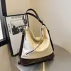 Bolso de Hombro Grande de Estilo Retro para Viajes Diarios, Versión Coreana para Mujer, Nuevo Versátil Ins Bolso Tote para Mujer