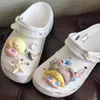 Acessórios Populares para Sapatos Croc: Charms de Sapato Cartoon Versáteis de Nuvem Fofa, Presilhas de Acessório 3D DIY Destacáveis