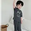Conjunto de Verano para Niños y Niñas Antibacterial Transpirable de Seda de Hielo Manga Corta Delgado Traje de Aire Acondicionado Pantalón de Nueve Puntos Ropa Infantil Dos Piezas