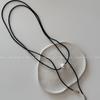 Collar de perlas trenzadas negras de estilo dulce y moderno, accesorios para mujer, nuevo collar tipo gargantilla, cadena de clavícula de nicho de lujo ligero.