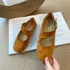 Sapatos Mary Jane Retrô de Camurça com Solado Macio 2026 Verão Novo Salto Baixo Versátil Fivela Única Combine com Saias Sapatilhas