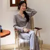 Cardigan de Seda Helada Acanalado Primavera Otoño Verano Estilo Celebridad de Internet Colección para Mujer Cuello en V Manga Larga Conjunto de Ropa para el Hogar Estilo Pequeño Chanel