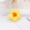 Broche de flor de crochê de lã flor de pompom tecida à mão brincos grampo de cabelo bolsa acessórios de joia material