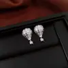 Pendientes de Media Luna Pleateados de Perlas Ligeras Estilo Francés, Pendientes de Moda de Lujo Ligero de Gama Alta, Pendientes de Diseño Elegante de Nicho