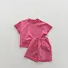 Trajes Deportivos Personalizados para Niños 2026 Nuevos Productos de Verano para Niños y Niñas, Conjuntos Versátiles de Patchwork con Tops y Shorts, Conjunto de Dos Piezas Estilo Coreano