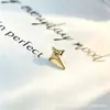 Brincos Pequenos de Estrela de Quatro Pontas em Liga de Titânio F136 Titânio G23 Rosca Interna Zircônia Piercing para Lábio Piercing para Língua Joias de Piercing