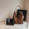 Bolsa de mão estampada retrô de alta qualidade para mulheres, nova bolsa tote 2026, grande capacidade, bolsa de ombro para o dia a dia, bolsa de axila, bolsa de mão