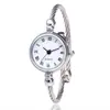 Relógio de Pulseira, Moderno e Versátil, Pulseira Fina, Relógio de Pulseira Compacto para Mulheres, Superfície Lisa, Relógio de Pulseira Grátis, Relógio Simples de Quartzo para Estudantes