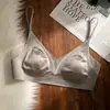 Lencería satinada sin costuras estilo francés para mujer, nueva colección 2025, popular estilo de verano delgado, diseñada para hacer que los pechos grandes parezcan más pequeños, con un efecto refrescante y transpirable, negro