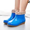 Botas de Chuva femininas botas de chuva altas Primavera e Outono longas de cano médio botas de água forradas com fleece quentes antiderrapantes sapatos de borracha moda sapatos de água frete grátis