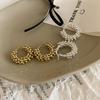 Anel de orelha de enrolamento de bola de metal Estilo coreano feminino Niche Design Retro Personalizado Simples All-match Moda Ear Studs Brincos Brincos