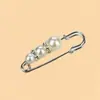 Broche Transfronteiriço para Ajustar a Cintura das Calças, Fixar Roupas e Saias, Ferramenta para Redução de Cintura, Fivela Anti-Exposição, Alfinete de Cintura com Pérola