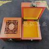 Caja de embalaje para joyería de madera amarilla hueca de imitación al por mayor de fábrica, colgante grande, regalo de jade, joyería, joyero
