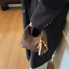 Bolso de Mano Retro de Gama Alta para Mujer, Estilo Otoño e Invierno, Bolso de Mano para Mujer para el Trabajo y los Viajes Diarios, Bolso de Hombro, Bolso Pequeño Cruzado