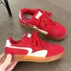 Nuevos Zapatos Rojos de Exportación Primavera/Verano 2026 Zapatos de Entrenamiento Alemanes Zapatillas Casuales Planas Elegantes para Ventas Transfronterizas