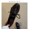 Otoño 2026 Nuevo Zapatos Formales Negros de Moda Versátiles con Cordones y Tacón Grueso Estilo Británico para Mujer Suela Gruesa Zapatos Pequeños de Cuero para Mujer