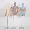 Tienda de ropa modelo de lino de bambú accesorios muñeca de medio cuerpo estilo coreano maniquí maniquí de plomo soporte para modelo soporte para exhibición en ventana