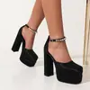 Sandálias de salto alto de verão para mulheres, tamanhos 40-43, sapatos femininos transfronteiriços europeus e americanos, sandálias plataforma vazadas à prova d'água de sola grossa para Amazon
