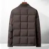 . Jaqueta curta de plumas masculina para outono e inverno, enchimento de 90% de plumas de pato, costura colada sem costura, gola de tricô, fornecimento de jaqueta de plumas quente