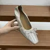 Primeiro Encontro: Sapatos Mary Jane Coreanos Versáteis para o Trabalho, Sola Macia Rasa, Laço Francês, Aumento de Altura de 5cm