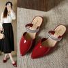 2025 Novos Chinelos de Bico Fino Estilo Francês para Mulheres Verão Uso Externo Sapatos Solos Sandálias Rasteirinhas Brilhantes e Fashion para Mulheres