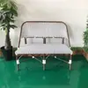 Mesa y Silla de Estilo Francés para Exterior Balcón Silla de Ratán Silla de Ratán Juego de Tres Piezas Cafetería Tienda de Té con Leche Casa de Huéspedes Silla de Comedor Vintage para Exterior