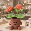 Adorno de Planta en Maceta Rosa Tejido a Mano Lindo con Manos y Pies Flor de Hilo Maceta Muñeca Decoración Creativa de Escritorio