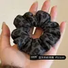 Goma para el pelo tipo scrunchie con estampado de leopardo estilo coreano para mujer, de alta gama, elegante, a la moda, accesorio para el pelo, alta elasticidad, goma para el pelo duradera, accesorio para moño