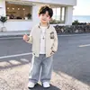 Chaqueta para Niños Ropa de Otoño 2026 Nuevo Estilo Chaqueta de Pequeño Caballero para Niños Chaqueta de Béisbol para Niños Pequeños Elegante Top Casual de Otoño