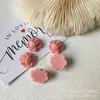 Flor de camelia rosa crema pétalo de flor parche de resina accesorios pendientes hechos a mano DIY tocado venta al por mayor