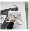 Bolsa Quadrada Pequena de Mão de Luxo para Mulheres 2026 Nova Tendência Moda Versátil Popular Para o Dia a Dia Elegante Bolsa de Ombro Único Transversal