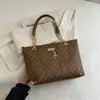 Nova Bolsa Feminina 2024 Moda para o Trabalho Bolsa de Grande Capacidade Bolsa de Ombro Portátil com Corrente Retrô Bolsa Tote Casual para Mulheres
