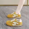 Tênis de Treino Moda Amarelo Alemão Feminino 2026 Verão Malha Respirável Casual Esportivo Cadarço Estilo Academia Casual Board Shoes