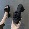 Sandalias y Chanclas para Mujer Impermeables Plataforma Combinan con Todo Tira Única Popular Verano 2024 Nuevos Suela Gruesa Tacón Grueso Tacones Altos