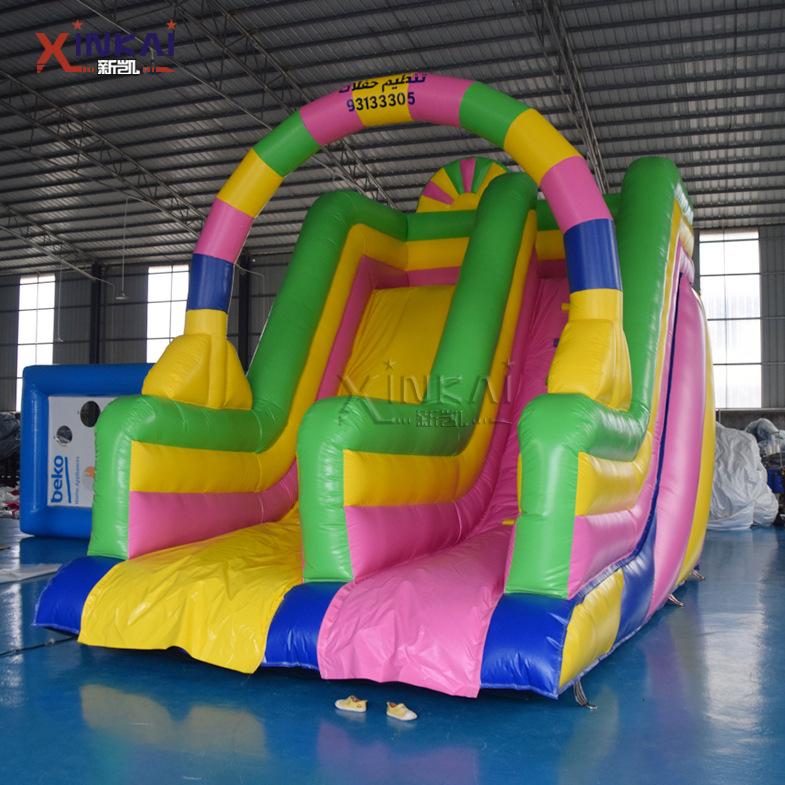 6x4x5充气滑梯-彩虹色5.jpg