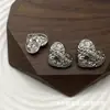 Botão de metal em forma de coração plissado terno de lã tricotada botão simples botão decorativo costurado à mão