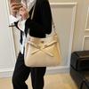 Bolsa Tote Fashion Retrô de Cor Sólida Feminina 2025 Nova Casual Grande Capacidade Tendência Versátil Bolsa de Ombro Bolsa de Braço
